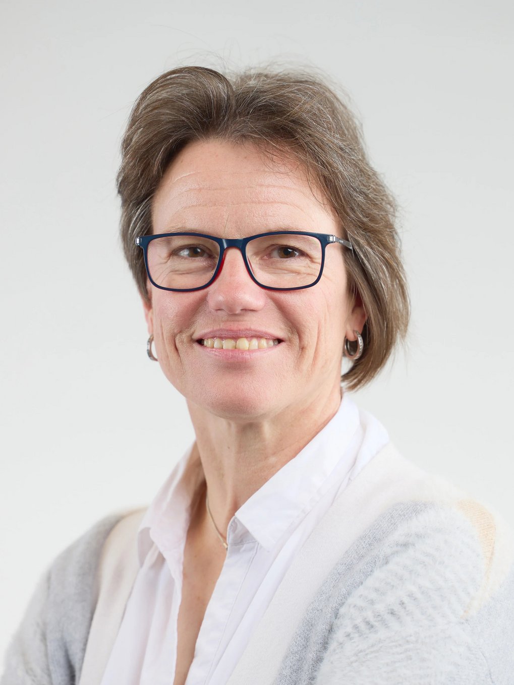 Catharina Stroppel ist Direktorin am Max-Planck-Institut für Mathematik, Bonn. Sie wechselte von der Rheinischen Friedrich-Wilhelms-Universität, Bonn, an das Max-Planck-Institut.
