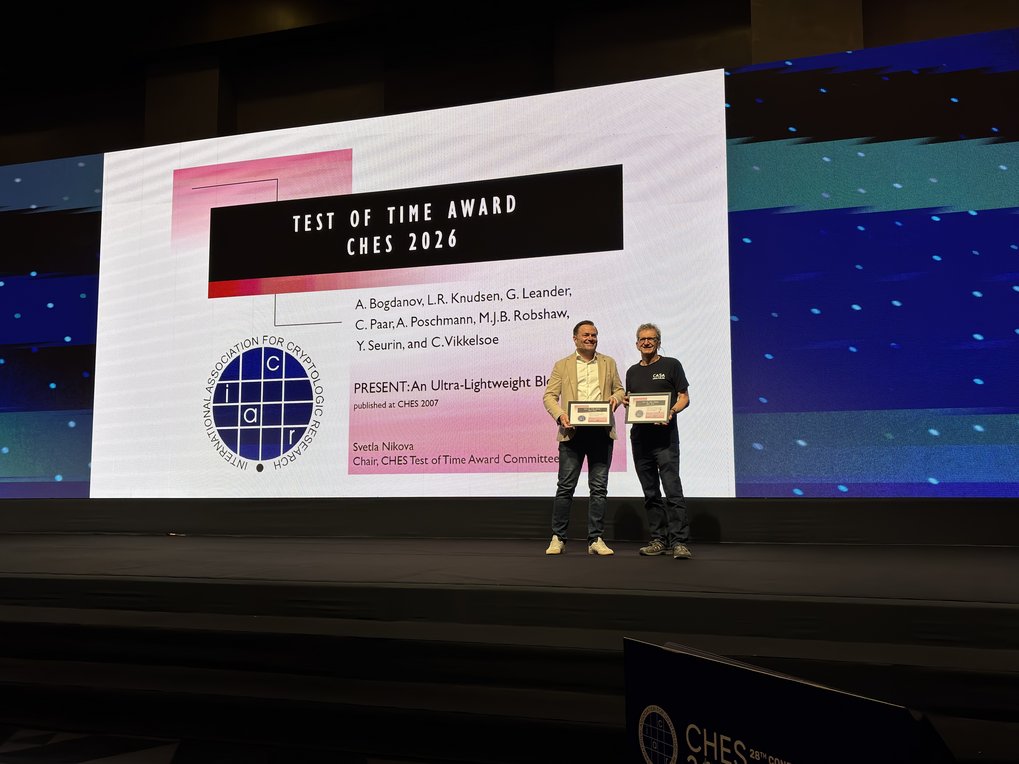 Christof Paar and Axel&nbsp;Poschmann received the award on behalf of all authors