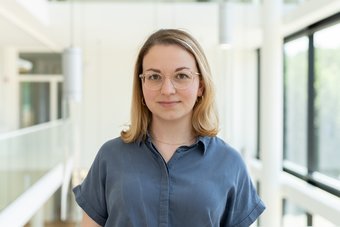 Jana Hofmann will join MPI-SP in October 2024 as a tenure-track faculty member. Portrait of Jana Hofmann, research group leader at MPI-SP