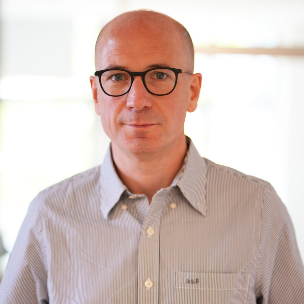 System-Sicherheitsexperte Thorsten Holz wird wissenschaftlicher Direktor am MPI-SP Porträt von Thorsten Holz, neuer wissenschaftlicher Direktor am MPI-SP